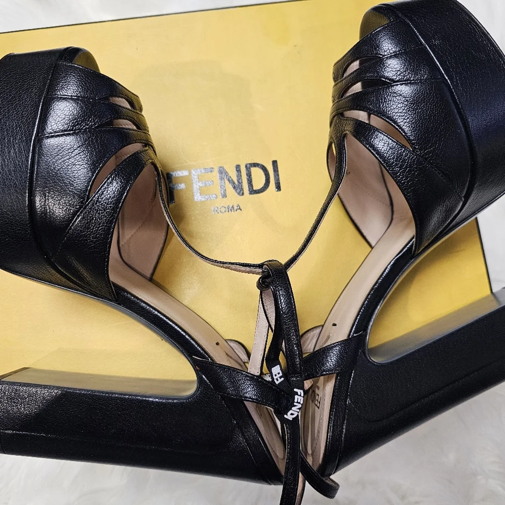 FENDI PLATFORMS SANDALS - Picture 2 of 7